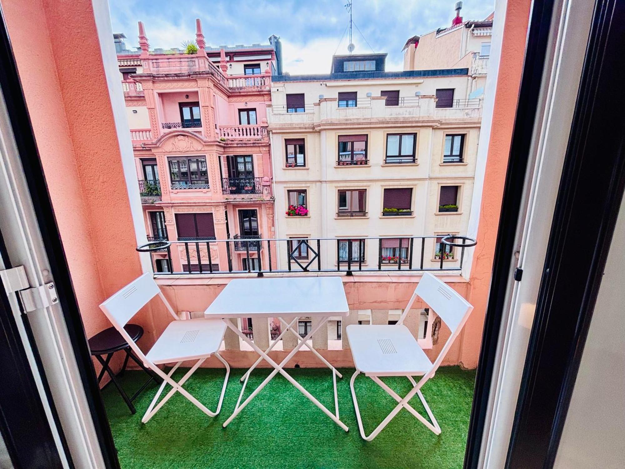 Apartamento Coqueto En Gros Сан-Себастьян Экстерьер фото